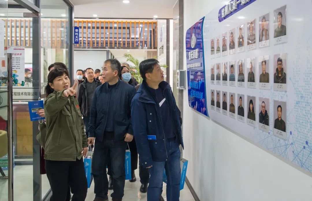 1619075955124770.jpg 1619075955124770.jpg