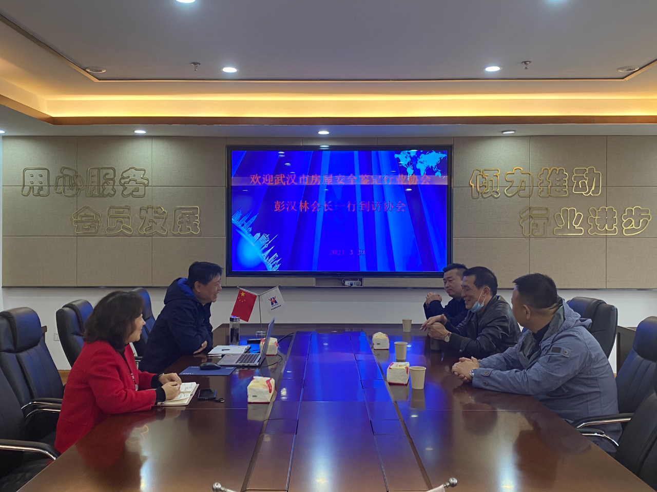 1619076484745568.jpg 1619076484745568.jpg