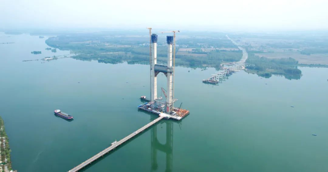 1696725707720782.jpg 640.jpg