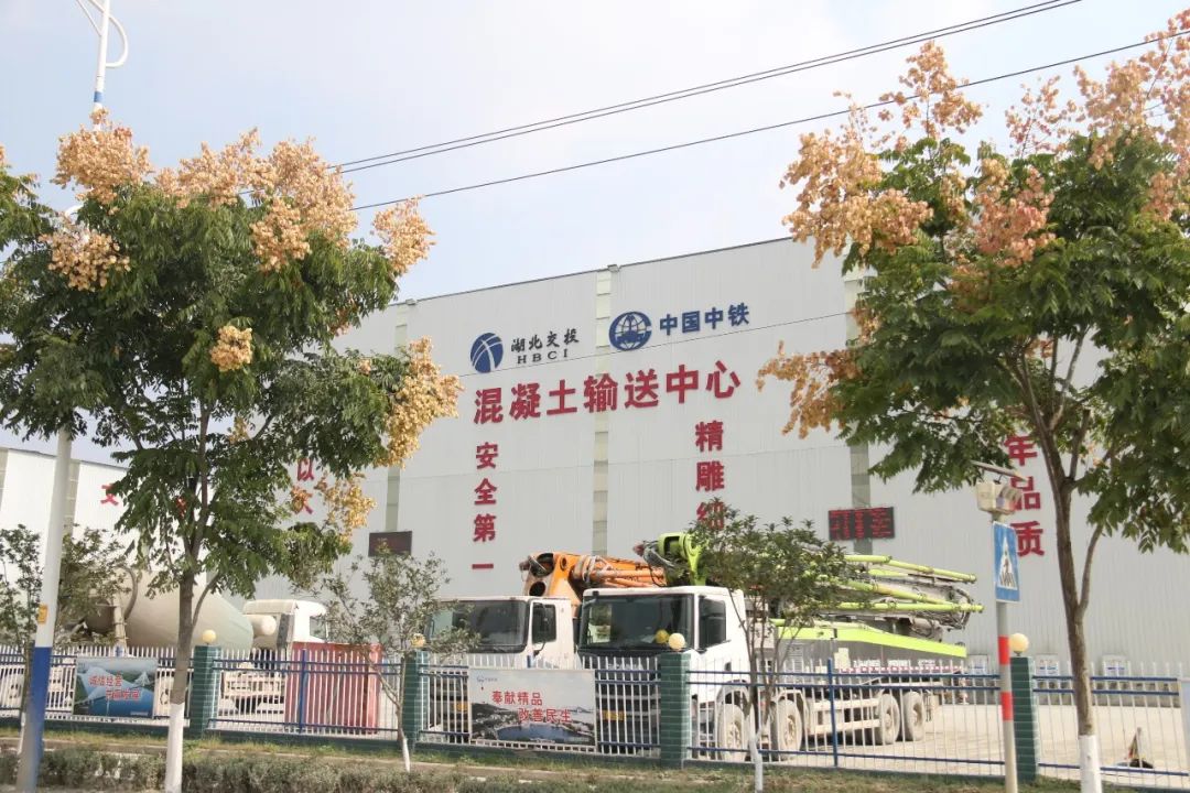 1697591487408371.jpg 640.jpg