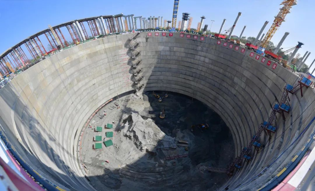 1698799245115415.png 6402.png