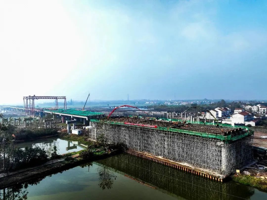 1701050782833740.jpg 640 (1).jpg