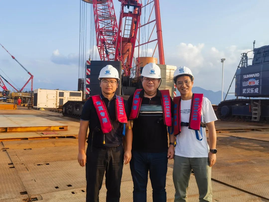 1704849098209177.jpg 640 (7).jpg