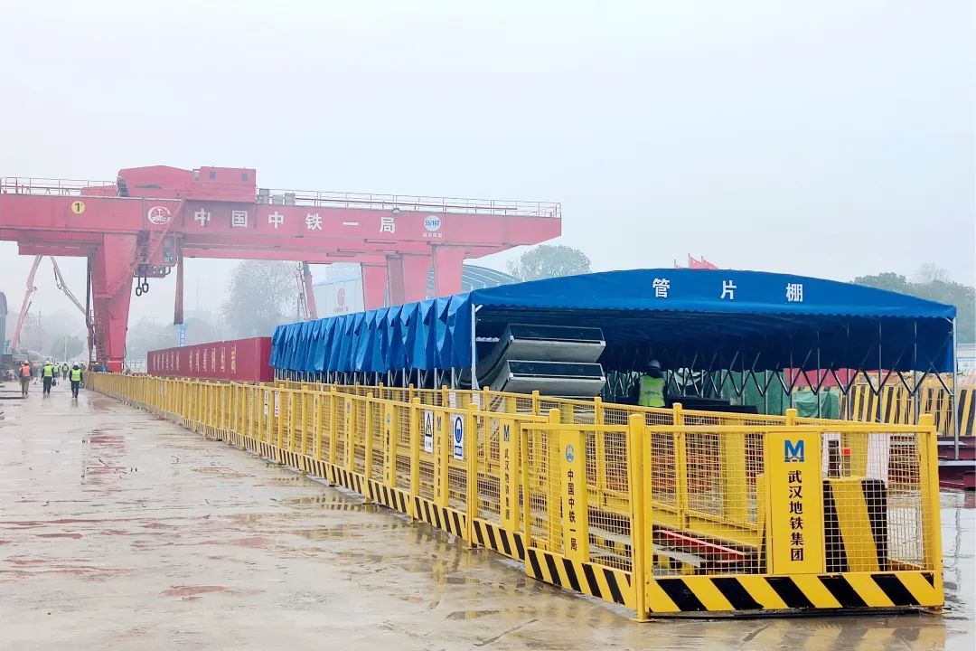 1704940615588373.jpg 640 (3).jpg