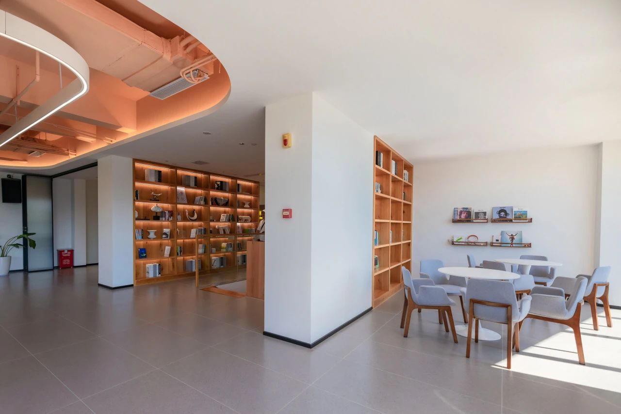 1724210869951992.jpg 1724210869951992.jpg